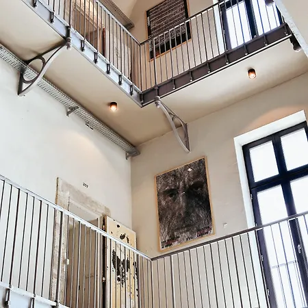 La Prison Безье